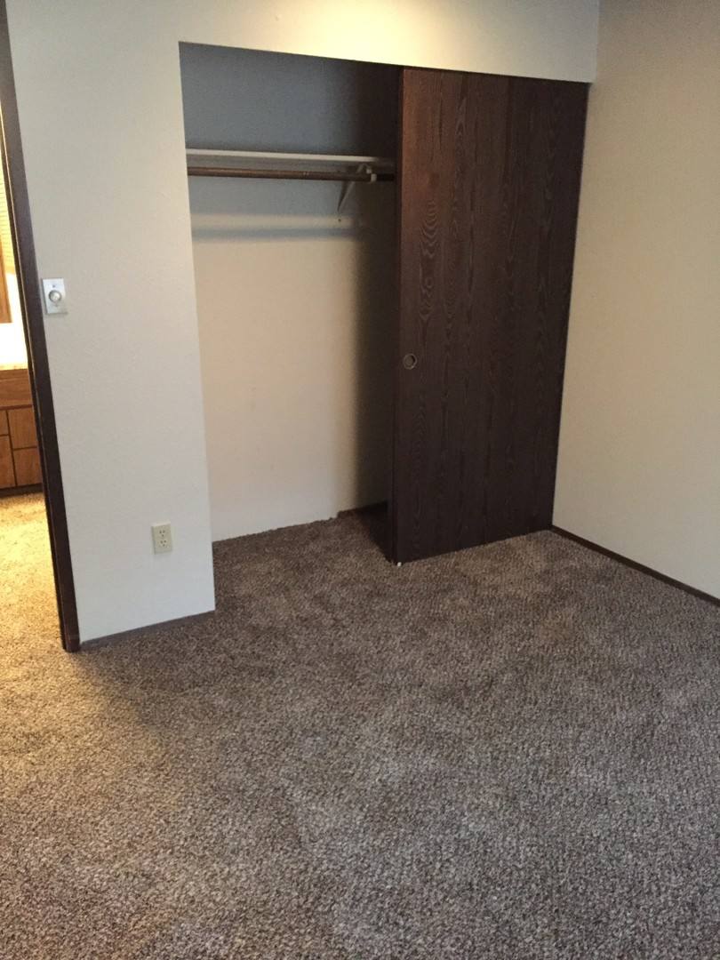 Apartment for rent at 1211 W Ivy Ave, Moses Lake, WA 98837