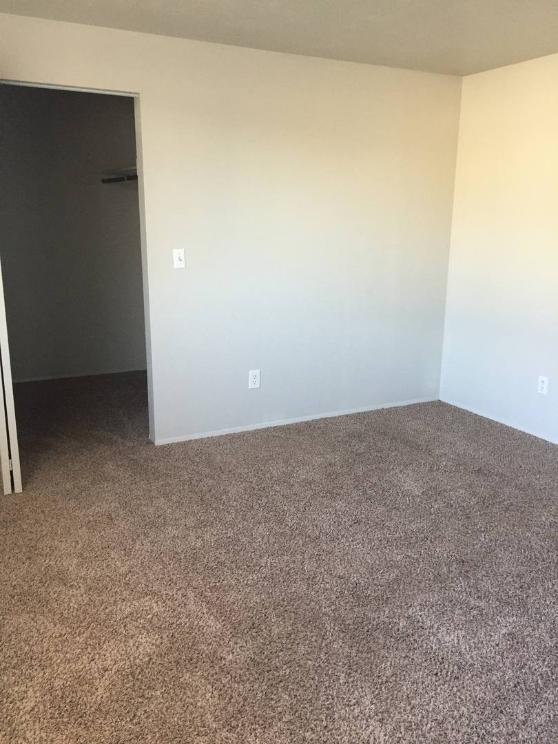 Apartment for rent at 1211 W Ivy Ave, Moses Lake, WA 98837