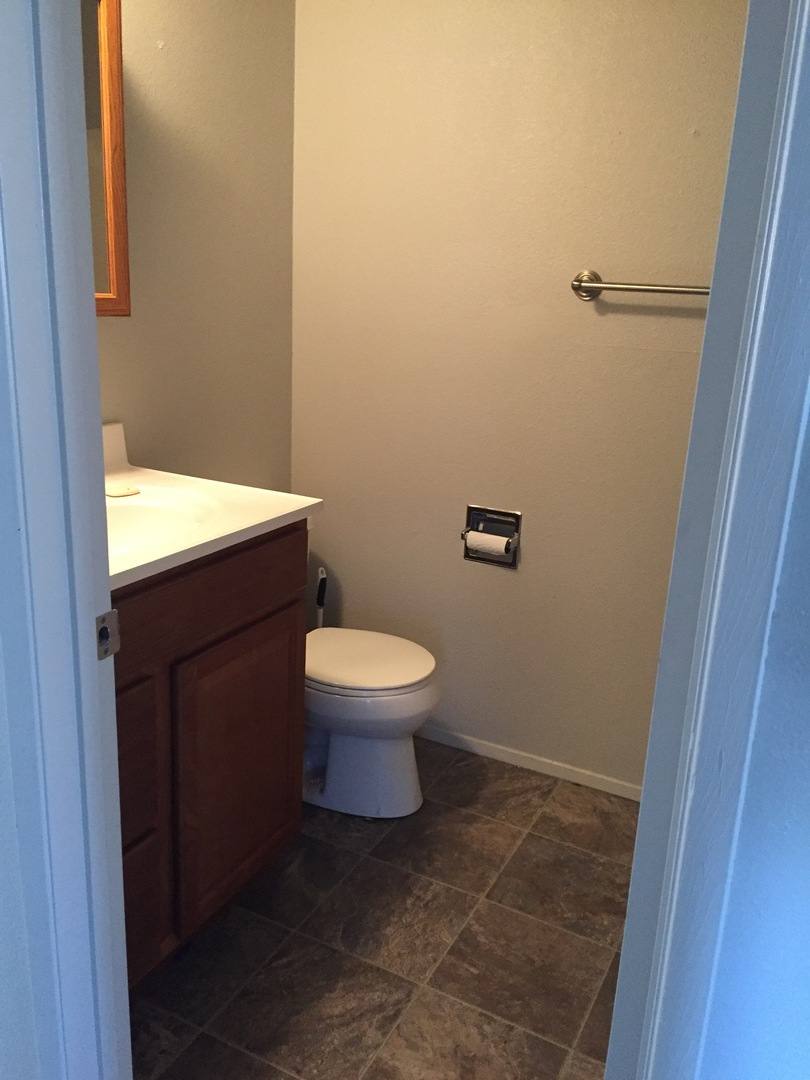 Apartment for rent at 1211 W Ivy Ave, Moses Lake, WA 98837