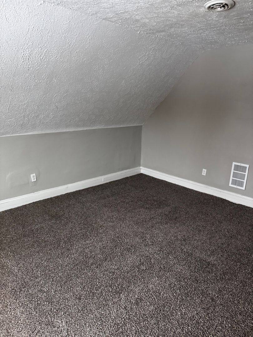 Apartment for rent at 10707 Hampden Ave, Cleveland, OH 44108
