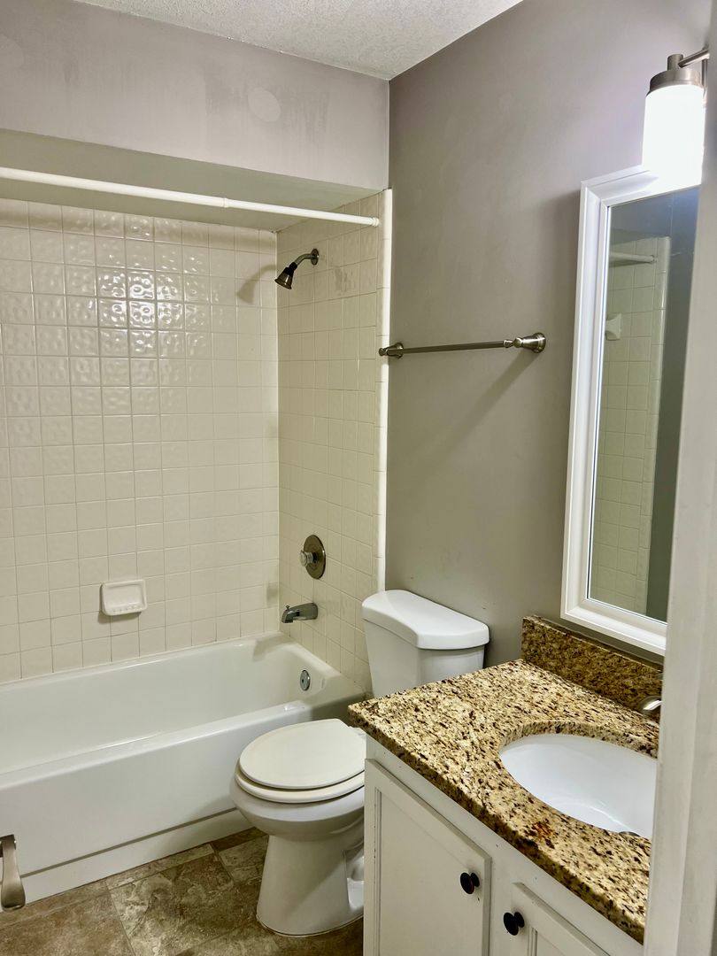 House for rent at 7820 Collins Ridge Blvd E, Jacksonville, FL 32244