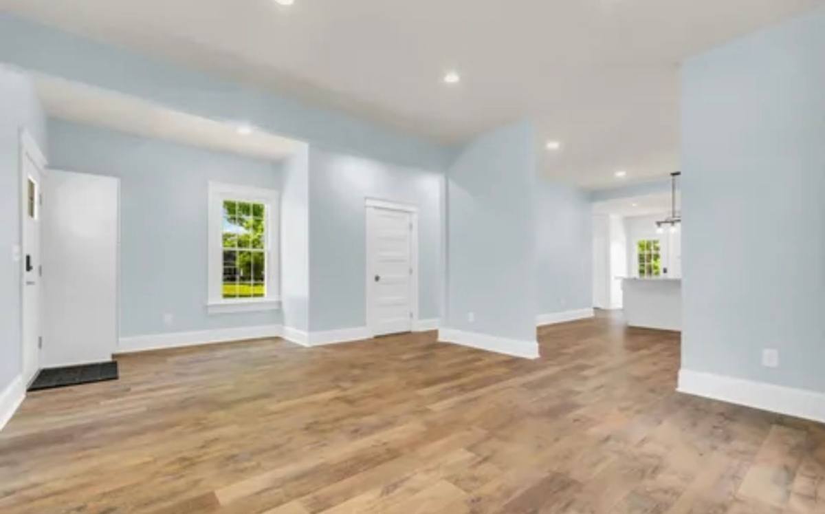 House for rent at 106 Grace St, Greenville, SC 29601