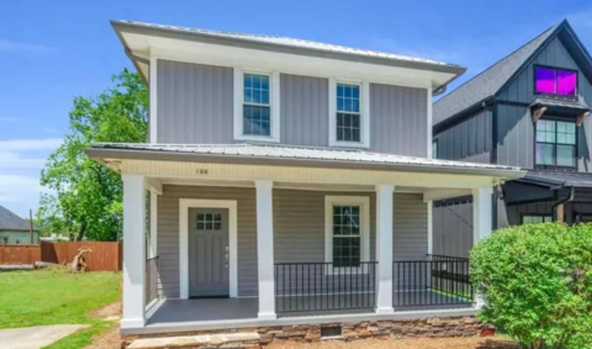 House for rent at 106 Grace St, Greenville, SC 29601