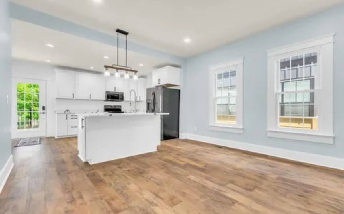 House for rent at 106 Grace St, Greenville, SC 29601
