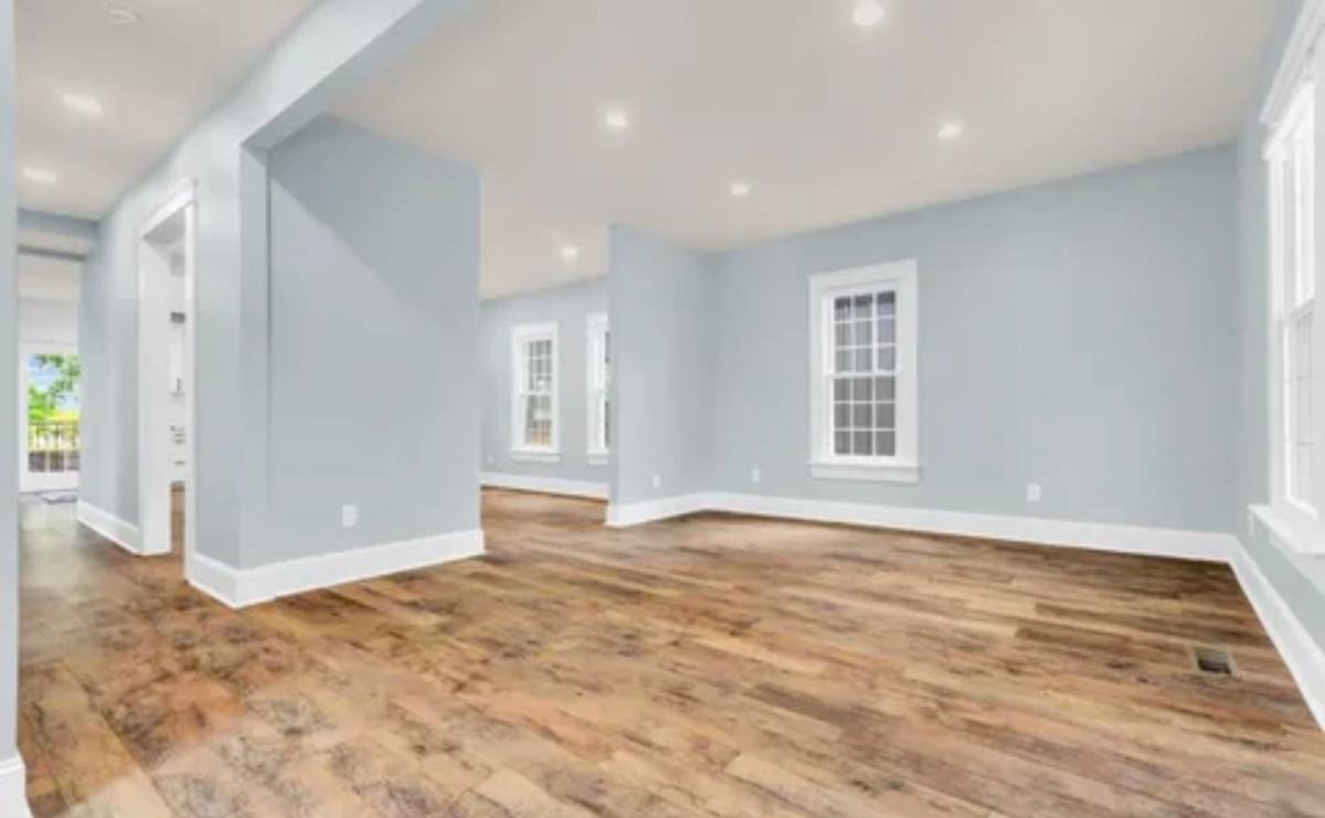 House for rent at 106 Grace St, Greenville, SC 29601