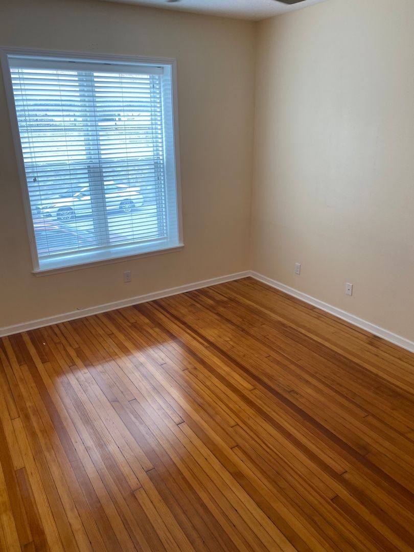 Apartment for rent at 108 W 5th St, Davenport, IA 52801
