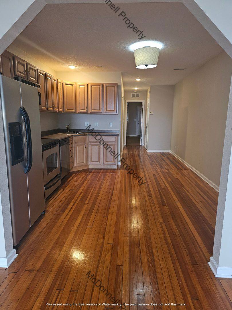 Apartment for rent at 108 W 5th St, Davenport, IA 52801