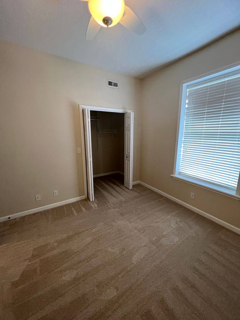 Apartment for rent at 108 W 5th St, Davenport, IA 52801