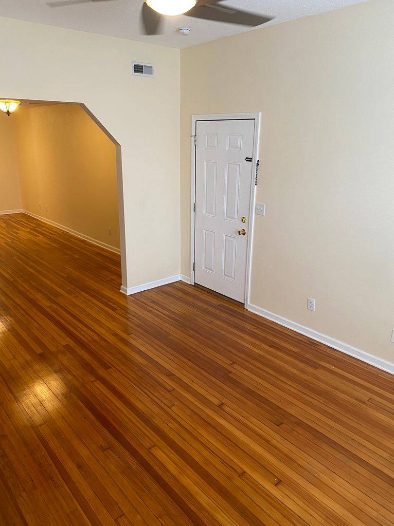 Apartment for rent at 108 W 5th St, Davenport, IA 52801
