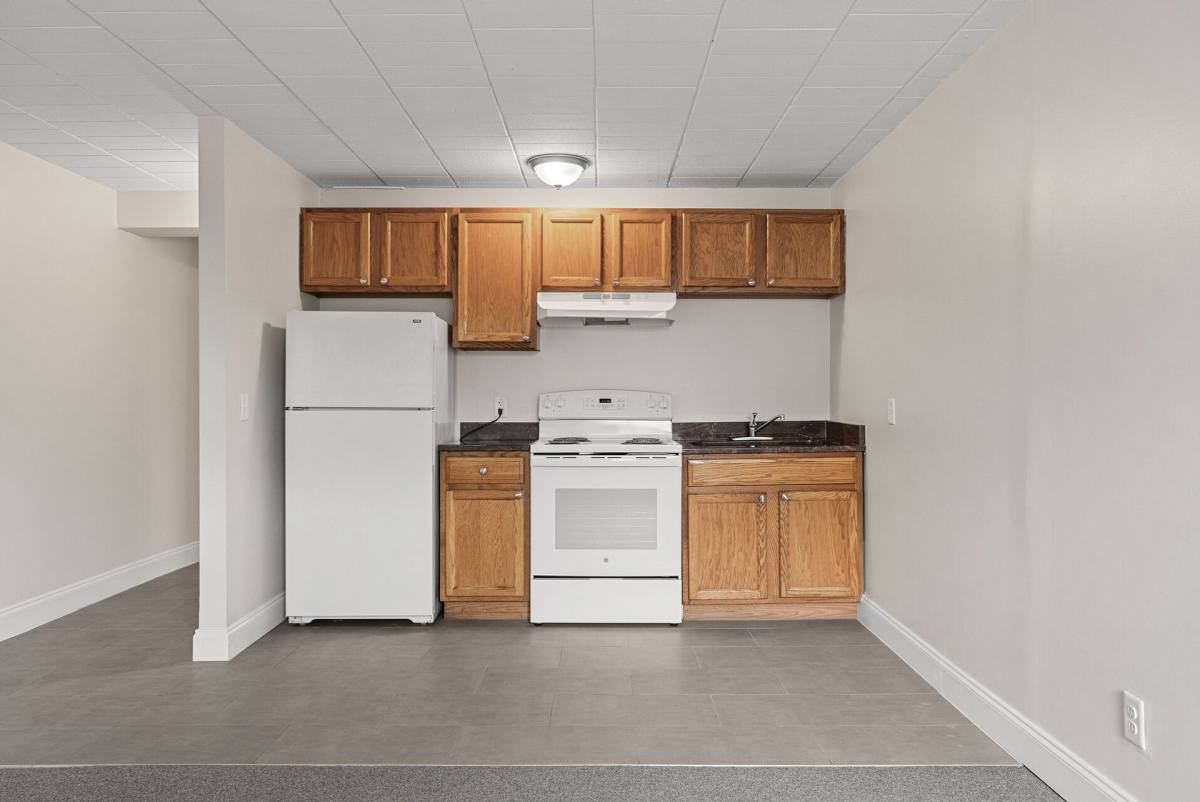 Apartment for rent at 1111 S 7th St, Minneapolis, MN 55415