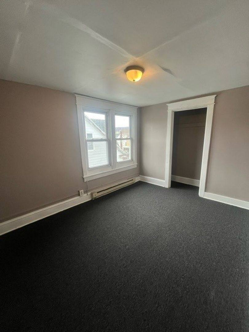 Apartment for rent at 208 W Patterson St Upstairs, Lansford, PA 18232