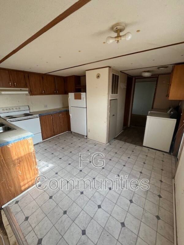 House for rent at 100 2nd Ave SE #C, Hildebran, NC 28637