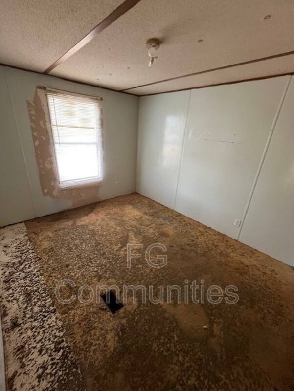 House for rent at 100 2nd Ave SE #C, Hildebran, NC 28637