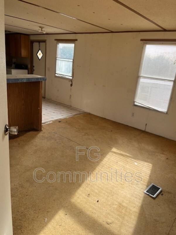 House for rent at 100 2nd Ave SE #C, Hildebran, NC 28637