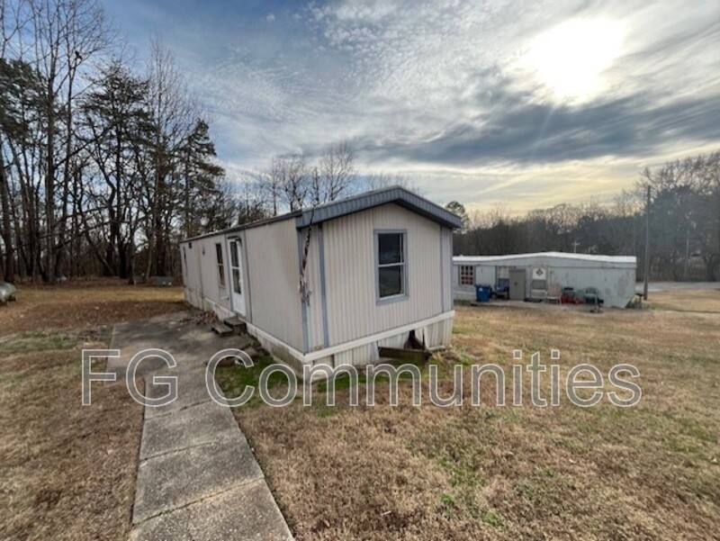 House for rent at 100 2nd Ave SE #C, Hildebran, NC 28637