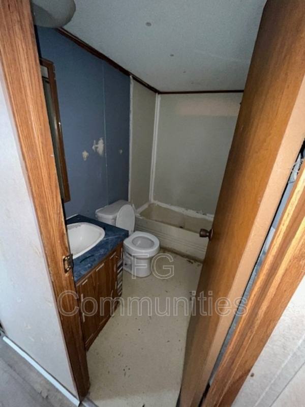 House for rent at 100 2nd Ave SE #C, Hildebran, NC 28637