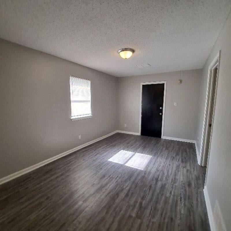 House for rent at 2717 Carnes Ave, Memphis, TN 38114