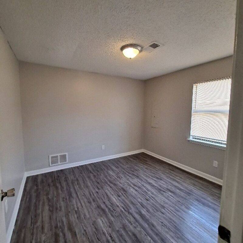 House for rent at 2717 Carnes Ave, Memphis, TN 38114