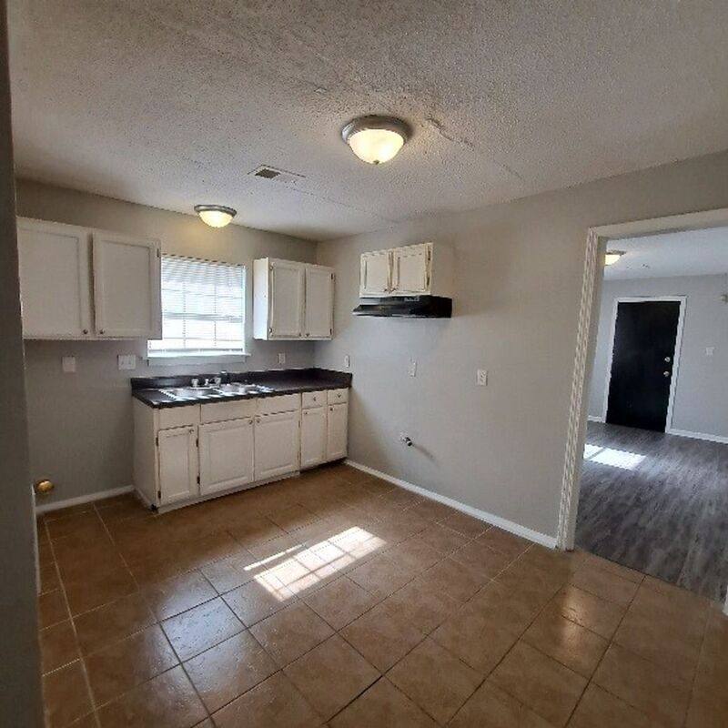 House for rent at 2717 Carnes Ave, Memphis, TN 38114