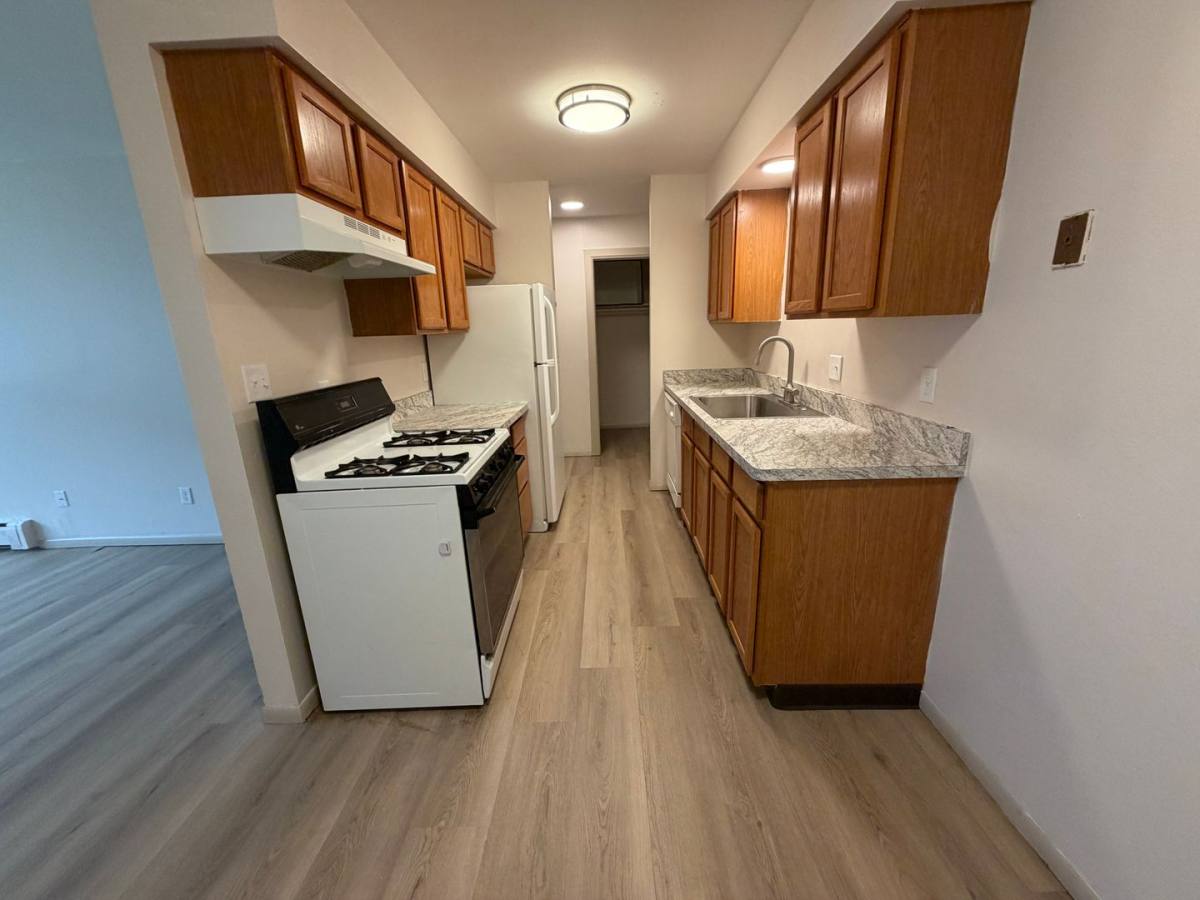 1680 Shawano Ave, Green Bay, WI 54303 - Apartment for Rent - Image 7