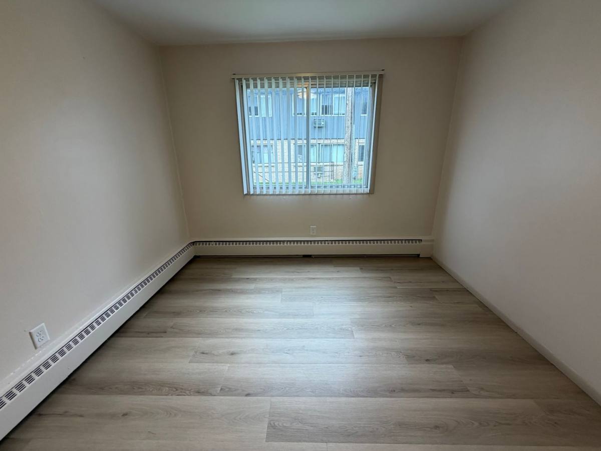 1680 Shawano Ave, Green Bay, WI 54303 - Apartment for Rent - Image 8
