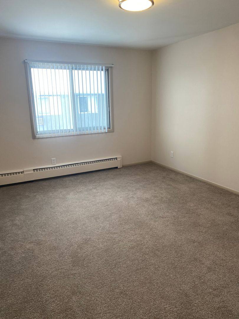 Apartment for rent at 1680 Shawano Ave, Green Bay, WI 54303