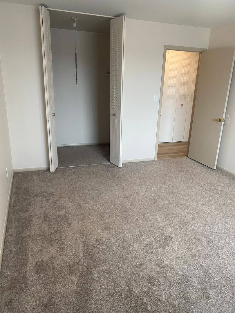 Apartment for rent at 1680 Shawano Ave, Green Bay, WI 54303