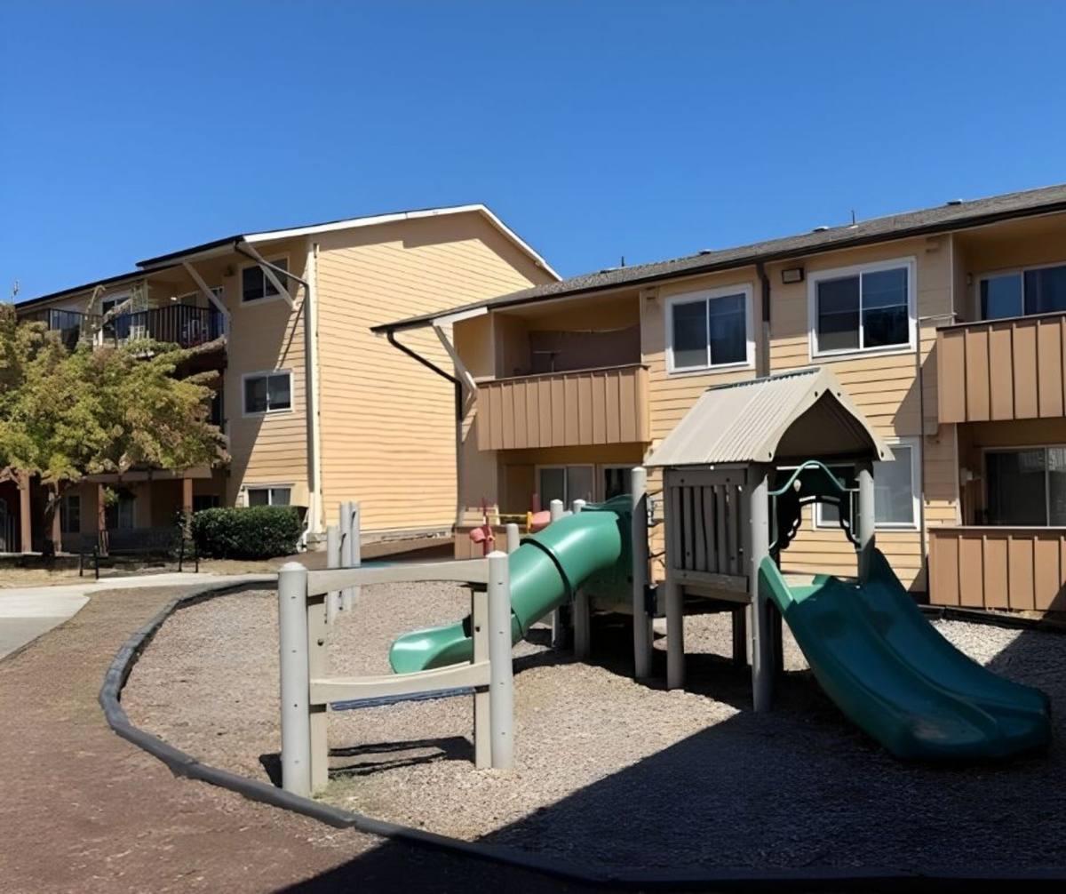 Apartment for rent at 2609 SE 145th Ave, Portland, OR 97236
