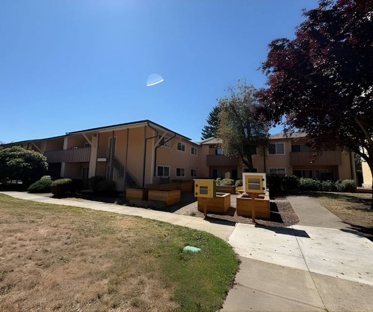 Apartment for rent at 2609 SE 145th Ave, Portland, OR 97236