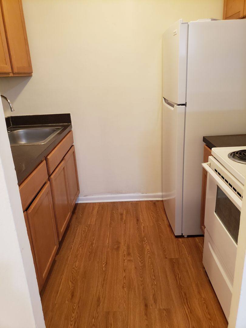 Apartment for rent at 6000-02 N Kenmore, Chicago, IL 60660