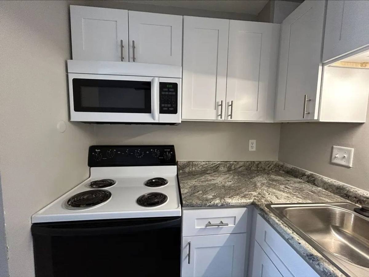 Apartment for rent at 1010 W Bethel Ave, Muncie, IN 47303