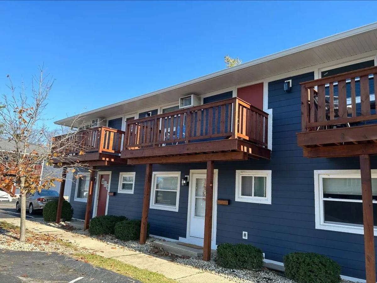 Apartment for rent at 1010 W Bethel Ave, Muncie, IN 47303