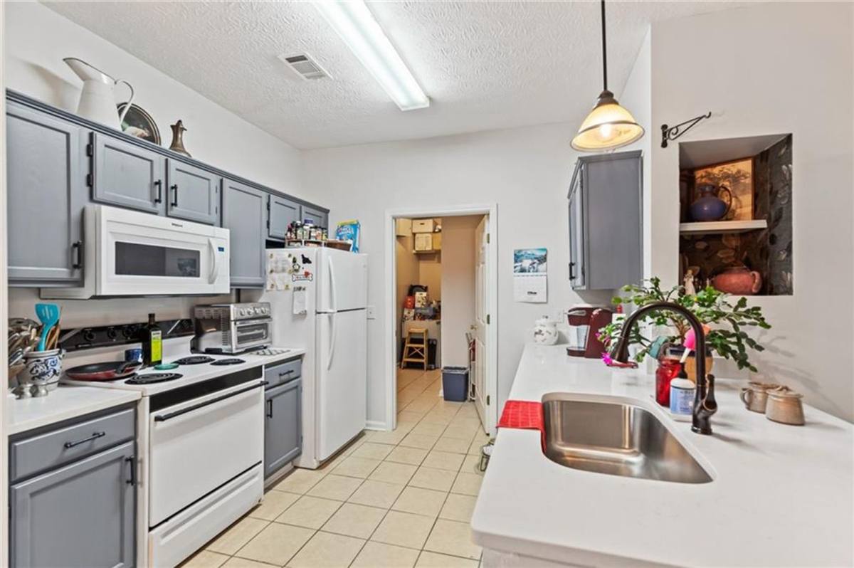 Condo for rent at 891 Harvard Dr, Auburn, AL 36830