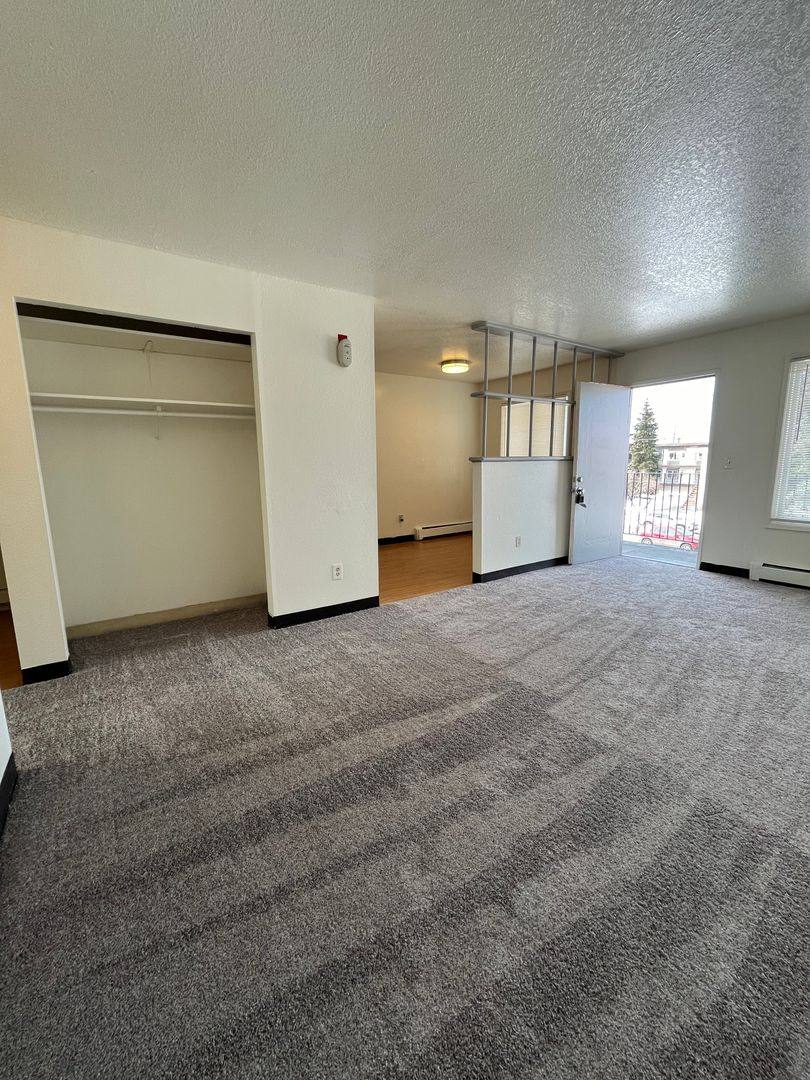 Apartment for rent at 415 N Bragaw St, Anchorage, AK 99508