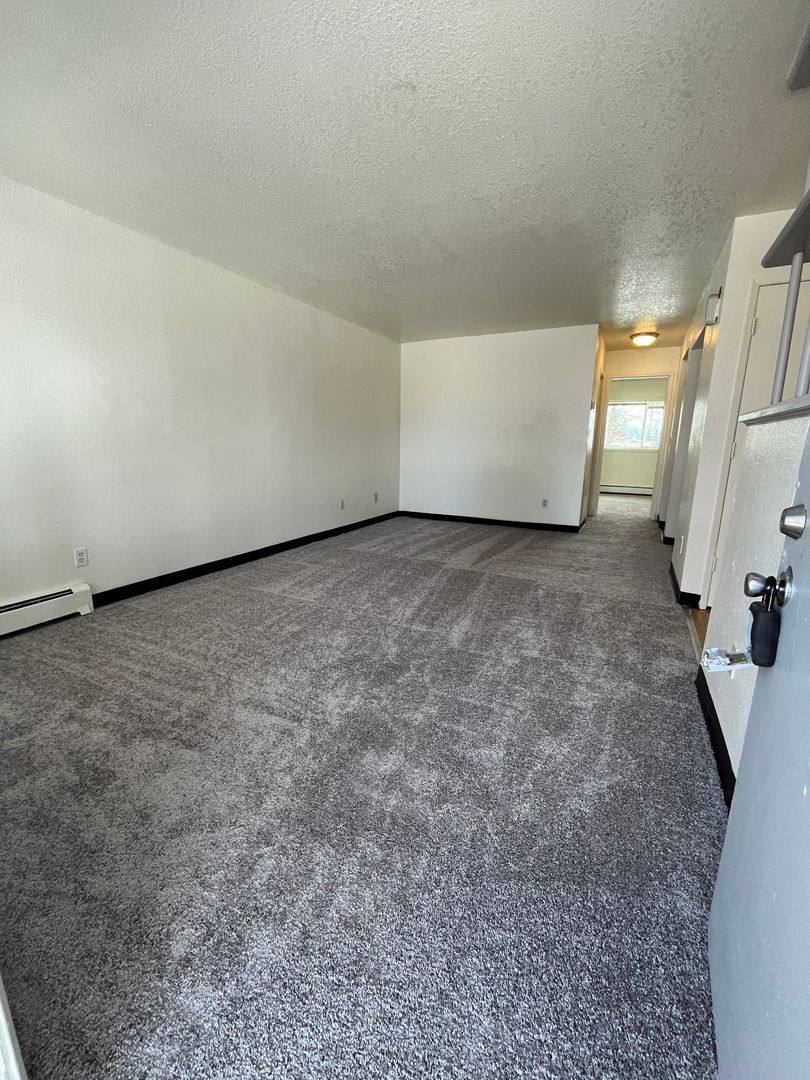 Apartment for rent at 415 N Bragaw St, Anchorage, AK 99508