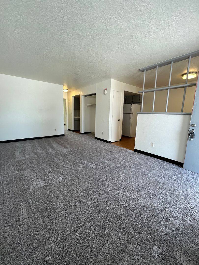 Apartment for rent at 415 N Bragaw St, Anchorage, AK 99508