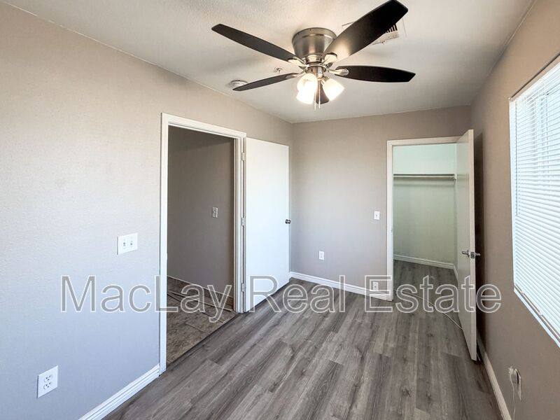 House for rent at 6301 W Earll Dr, Phoenix, AZ 85033