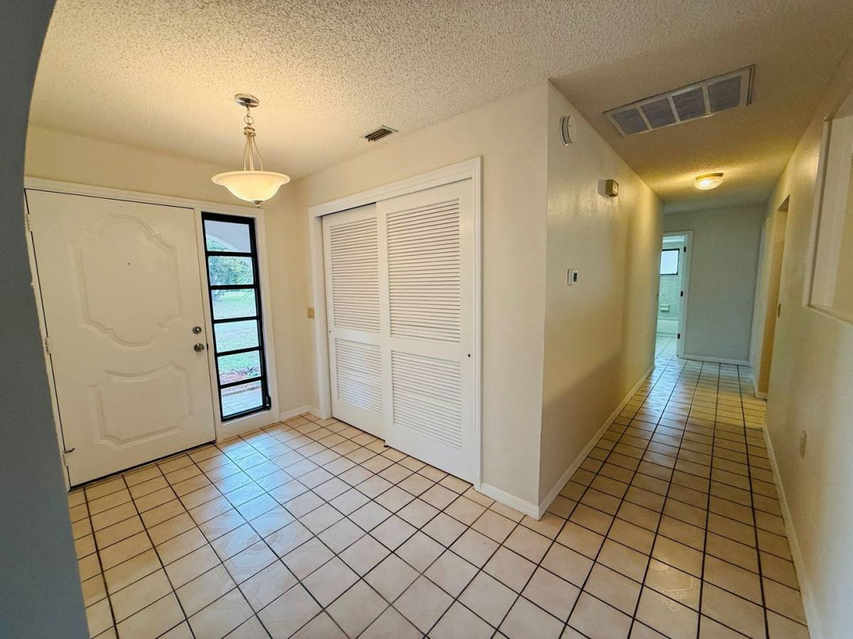 House for rent at 8992 Hernando Way, Brooksville, FL 34613