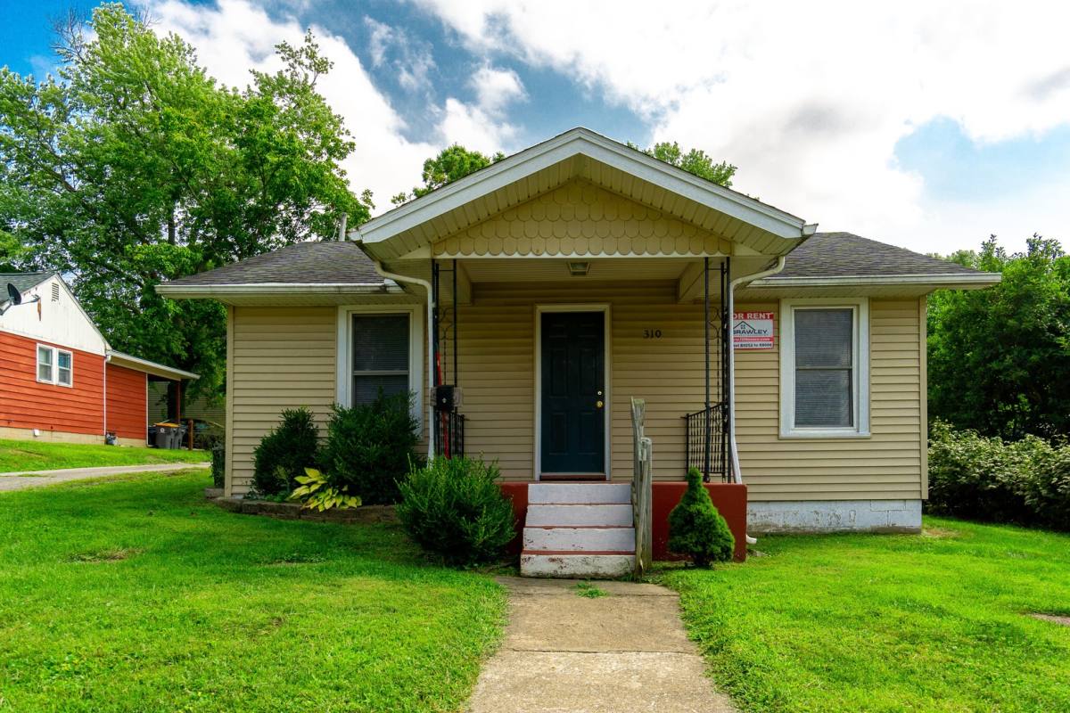 House for rent at 310 E 17th St, Bloomington, IN 47408