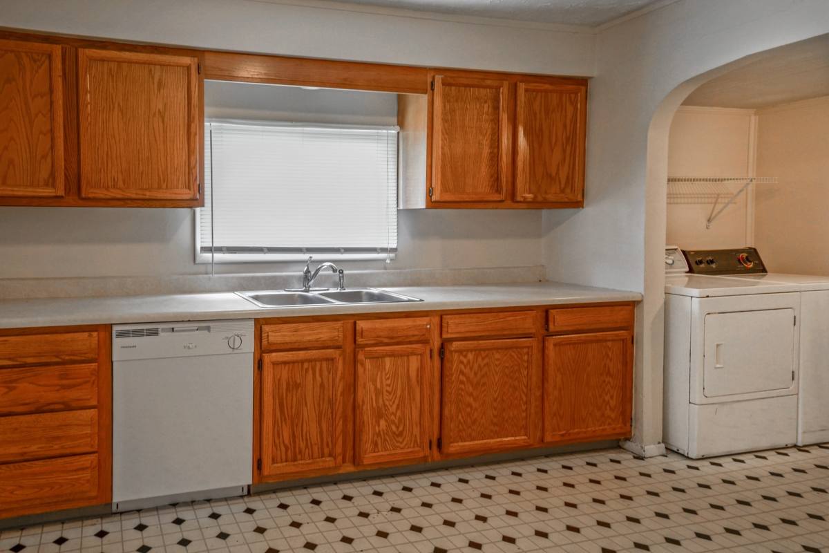 House for rent at 310 E 17th St, Bloomington, IN 47408