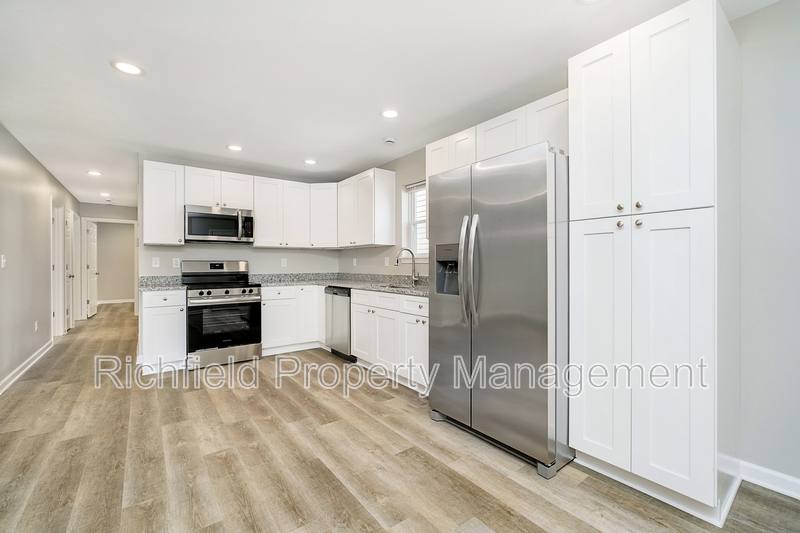 Apartment for rent at 420 S Hamilton Ave #B, Indianapolis, IN 46201