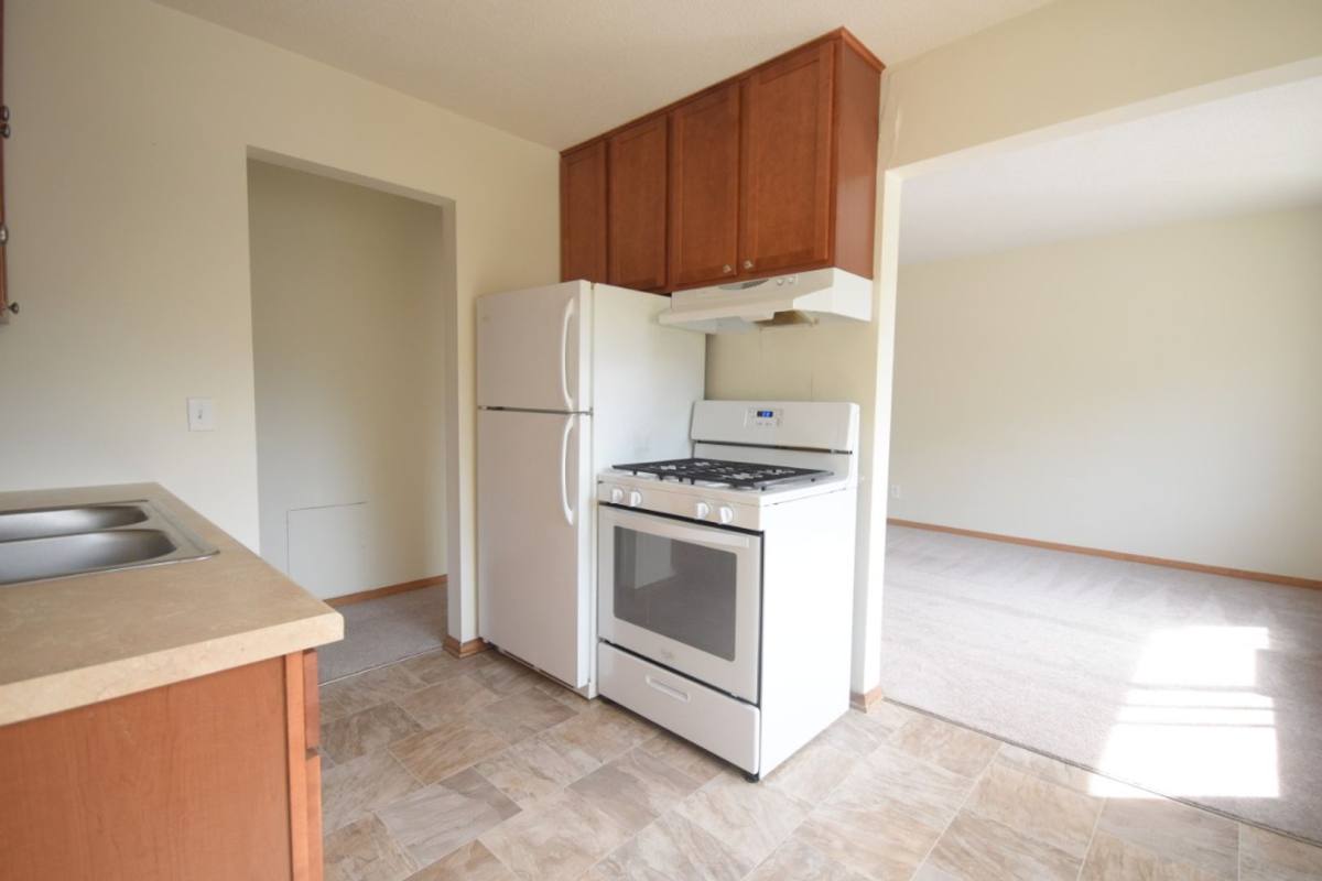 Apartment for rent at 1700 10 Johnson St, Minneapolis, MN 55413