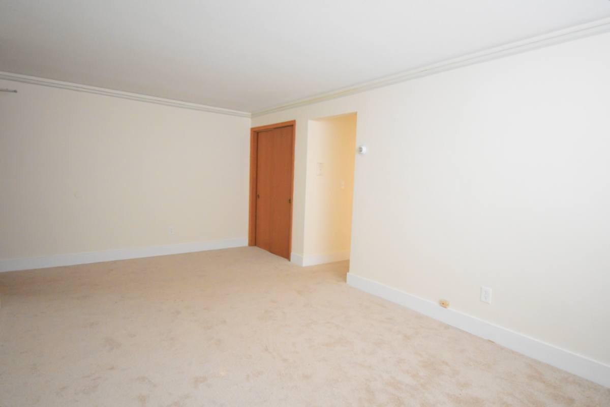 Apartment for rent at 1700 10 Johnson St, Minneapolis, MN 55413