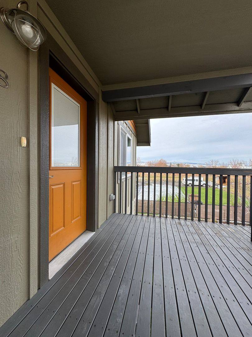 Apartment for rent at 2225 Airport Rd, Ellensburg, WA 98926