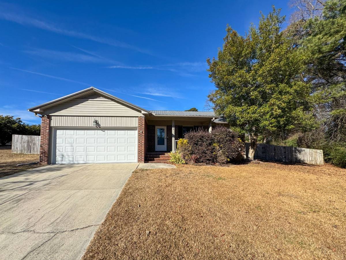 House for rent at 309 Sparrow Dr, Fayetteville, NC 28306