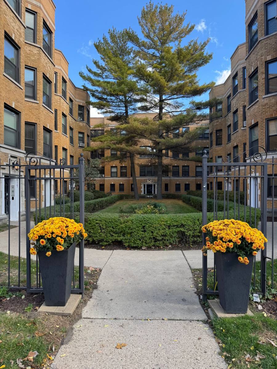 Apartment for rent at 605-617 Hinman Ave, Evanston, IL 60202