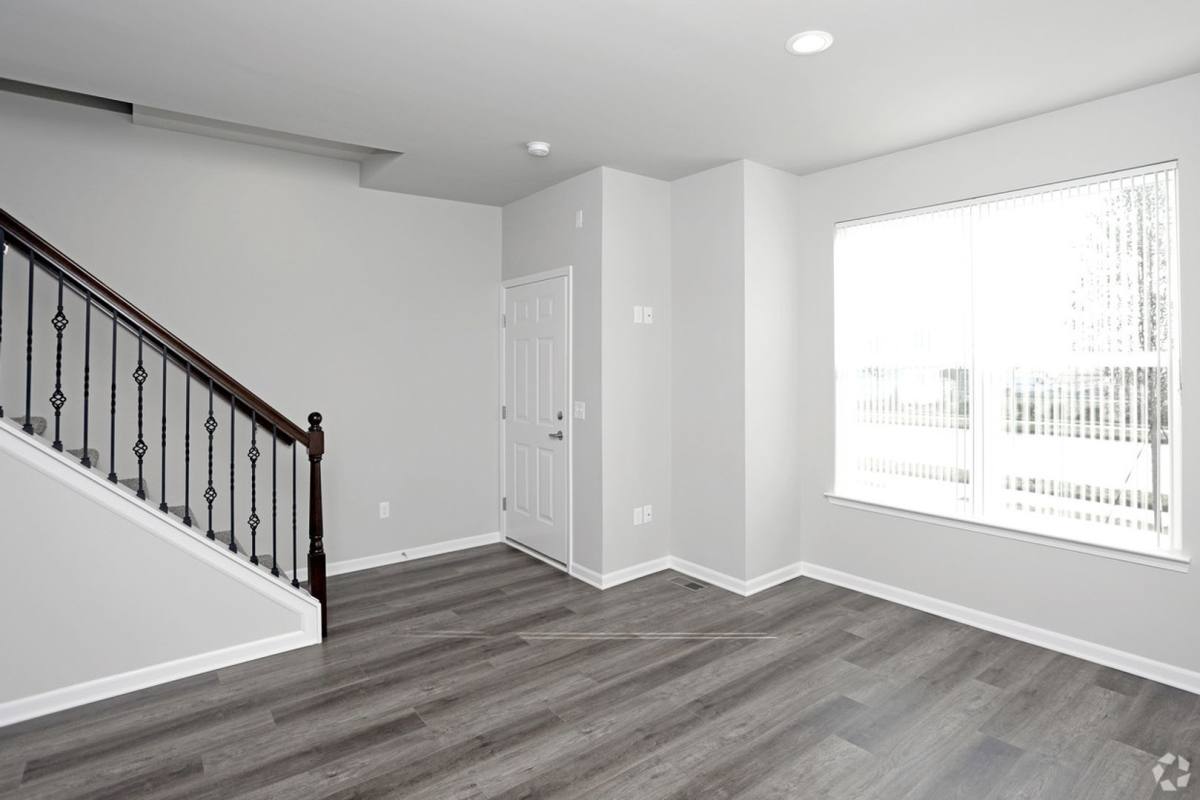 Townhouse for rent at 51401 Times Square Dr, Utica, MI 48315