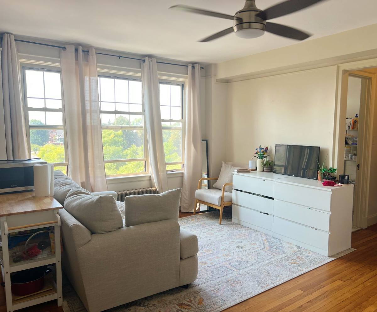 Apartment for rent at 66 Summer St, Buffalo, NY 14209