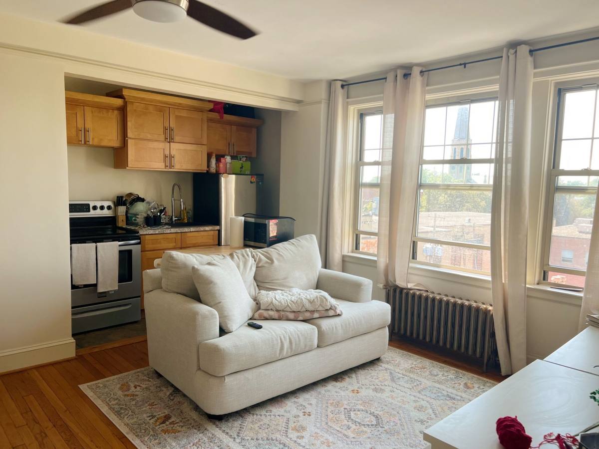 Apartment for rent at 66 Summer St, Buffalo, NY 14209