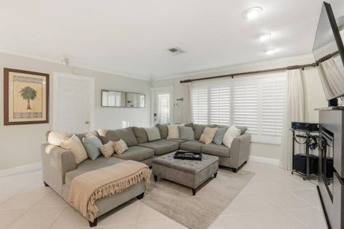 House for rent at 1905 Meadow Court, West Palm Beach, FL 33406